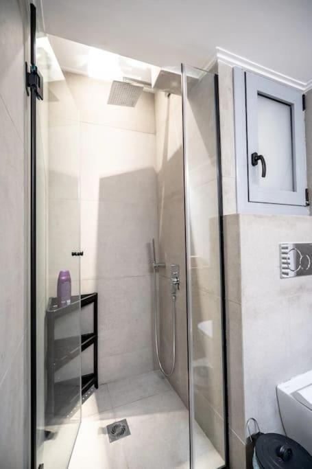 Piraeus Cozy Apartment For 4 Persons Zewnętrze zdjęcie
