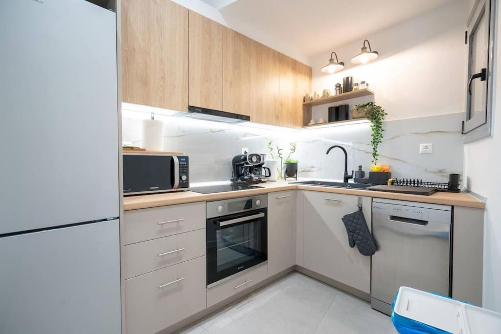 Piraeus Cozy Apartment For 4 Persons Zewnętrze zdjęcie