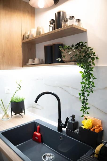 Piraeus Cozy Apartment For 4 Persons Zewnętrze zdjęcie